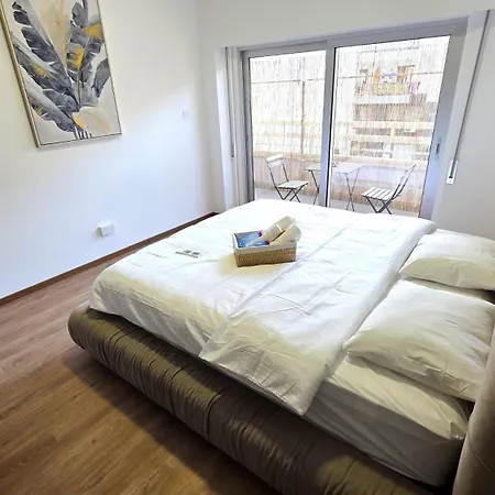 Steps To - Modern With 1gb Wi-fi Daire *