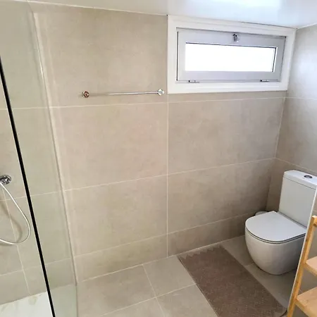 Steps To - Modern With 1gb Wi-fi Daire Larnaca
